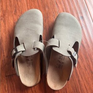 Betula By Birkenstock Boston Clogs Gray Leather Women’s 10 Men’s 8 Unisex Shoes